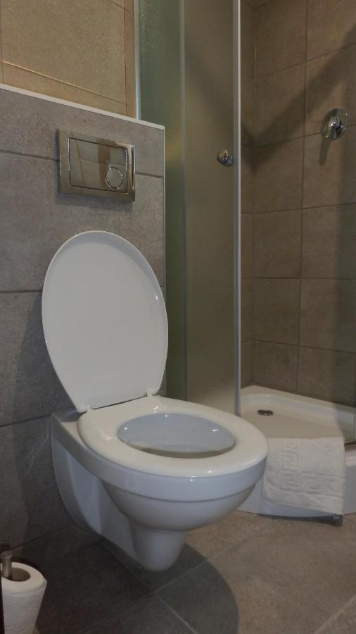 Caesar Panzio Hotell Pápa Exteriör bild